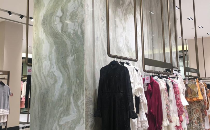  Enhancing Dubai’s Shopping Malls: The Transformative Power of Our Green Onyx Marble